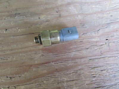 Audi TT Mk1 8N Oil Pressure Switch Sensor for Power Steering Pump 1J0919081